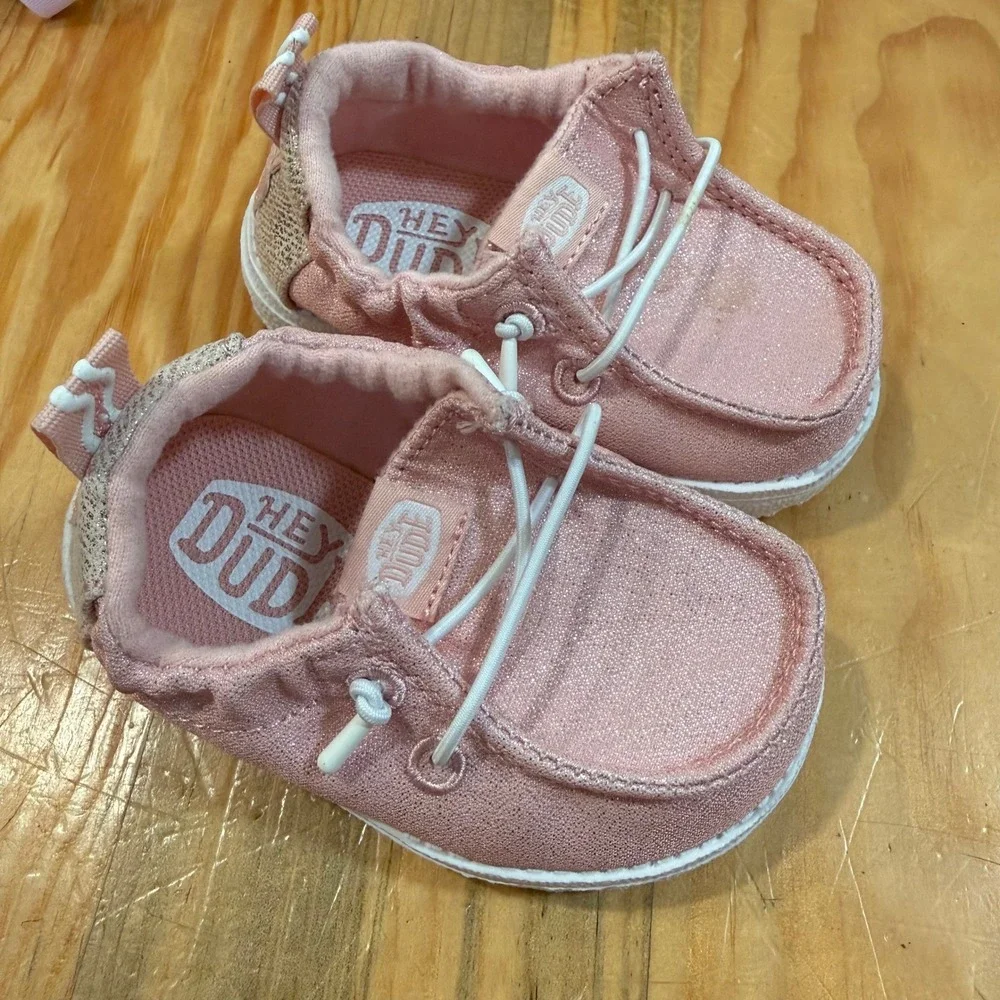 Lot of 4 Hey Dude Vans Toms Reebok Pink‎ Sneakers Baby Shoes Sizes 1 And 2
